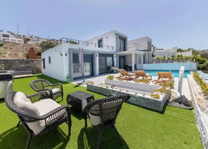 3Br-Villa With Private Pool, Bbq, Sea View-Bodrum Yalikavak