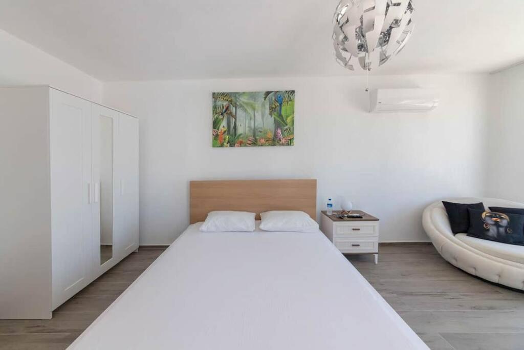 3br-villa With Private Pool, Bbq, Sea View-bodrum Yalikavak Villa