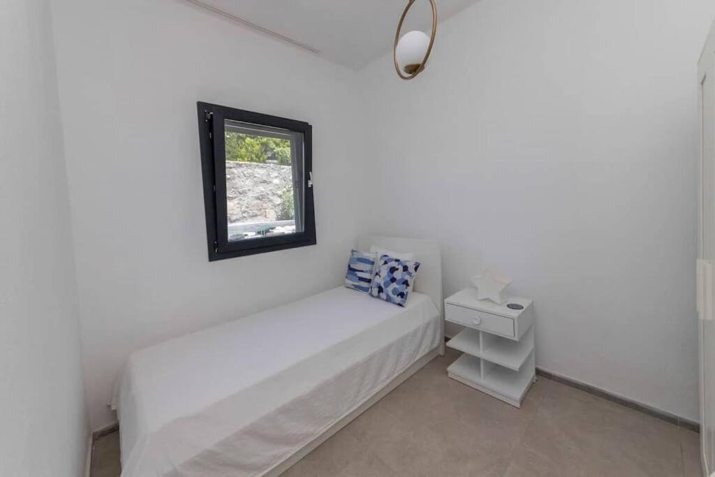 3br-villa With Private Pool, Bbq, Sea View-bodrum Yalikavak Villa