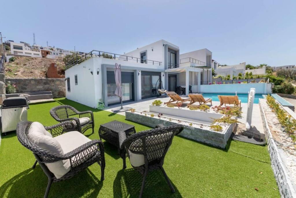 Villa 3br-villa With Private Pool, Bbq, Sea View-bodrum Yalikavak Bodrum