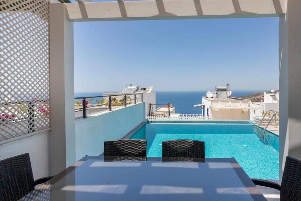 Villa 3br-villa With Private Pool, Bbq, Sea View-bodrum Yalikavak *